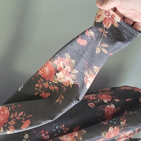 MOA Collection gray cardigan with coral & turquoise floral print-RUNS SMALL - Picture 6 of 13